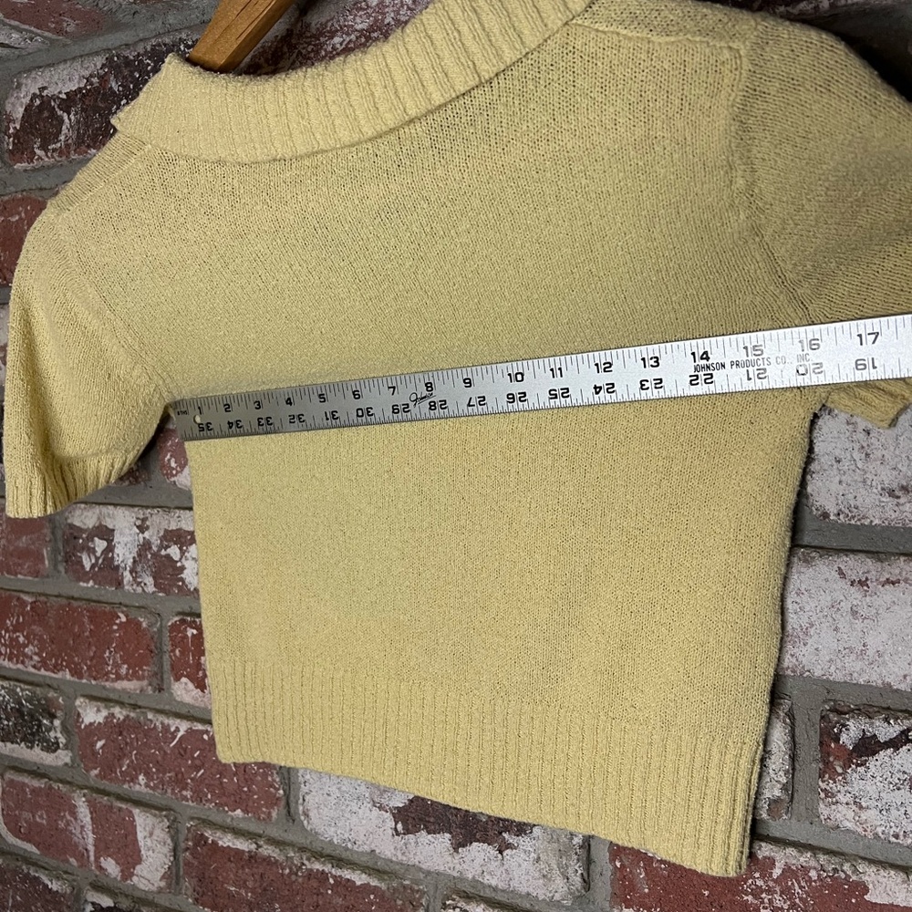 Women’s Stradivarius Rustic knit polo top in buttermilk Yellow - Picture 7 of 7